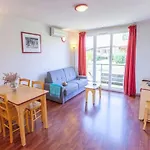 8-Guests Holiday Home In Cassen بيت للعطل *