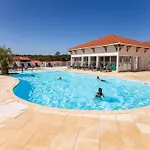8-Guests Holiday Home In Cassen Tatil Evi