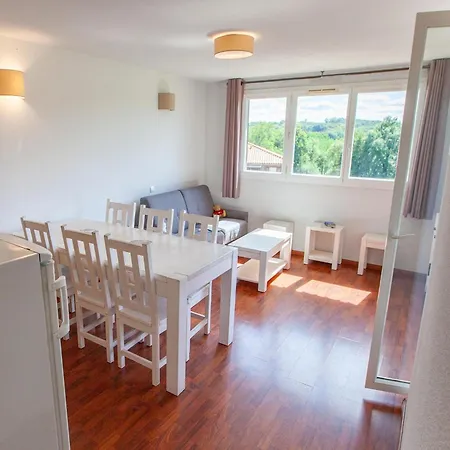 8-Guests Holiday Home In Cassen