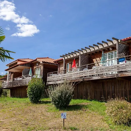 8-guests In Cassen