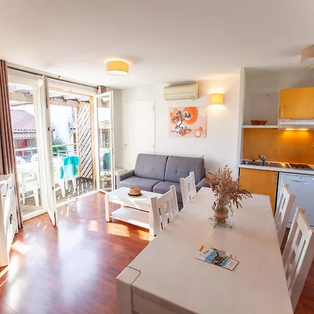 8-guests In * Cassen