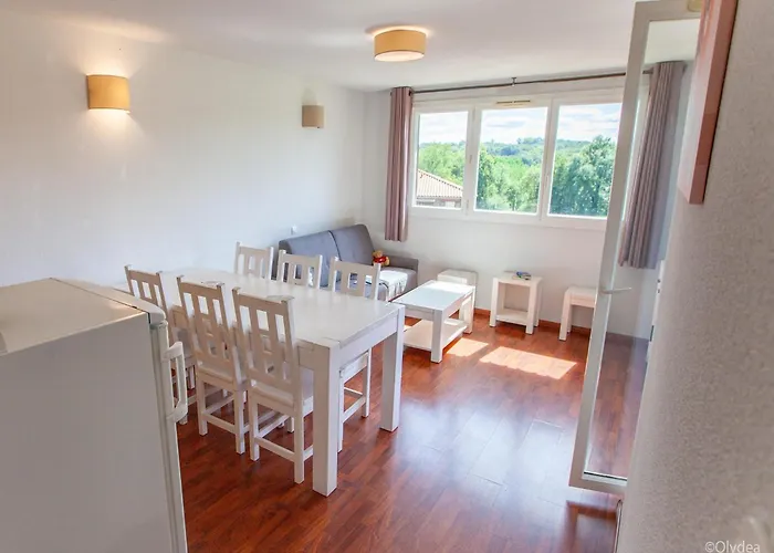 For Eight Guests